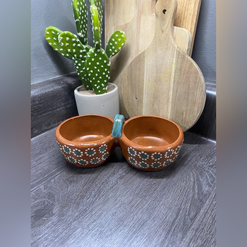 MEXICANA Terracotta Dual Bowl with Floral Accents